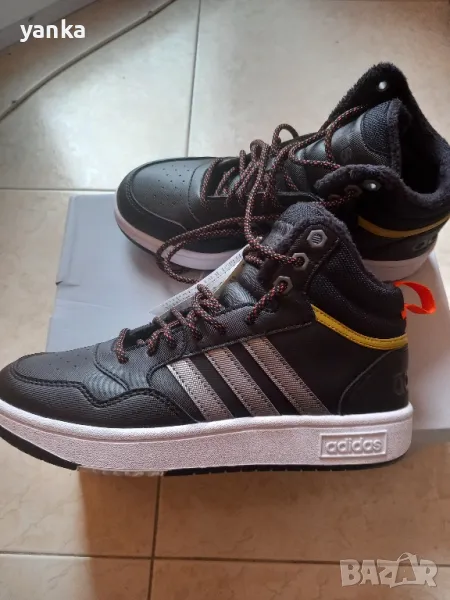 ПРОДАВАМ МАРАТОНКИ АДИДАС, снимка 1