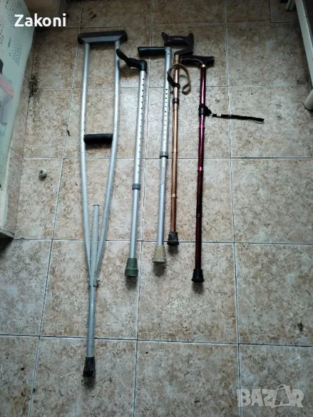 Бастуни, патерици, снимка 1