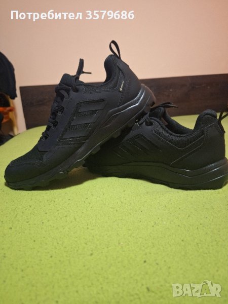 Продавам нови маратонки Adidas gore tex номер 45 1/3, снимка 1