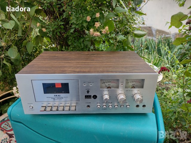 Akai CS-707D  stereo cassette deck, снимка 3 - Декове - 37489703