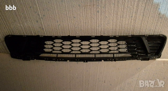 Долна решетка предна броня Kia Ceed година 2018 -2022 86561J7910, снимка 3 - Части - 53064538