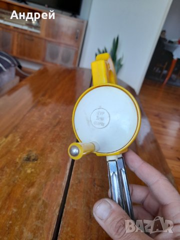 Стар ръчен миксер, снимка 4 - Антикварни и старинни предмети - 38053123