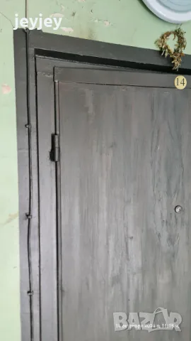 Метална входна врата с каса, снимка 3 - Входни врати - 47985468