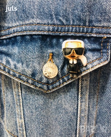 Брошка с KARL LAGERFELD, значка, снимка 3 - Други - 33482029