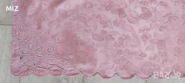 РЯЗАНА БРОДЕРИЯ Покривки,тишлайфери, снимка 7 - Покривки за маси - 37447966
