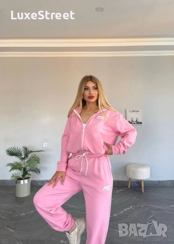 Дамски Екипи 🤍 Nike , снимка 5 - Комплекти - 52555203