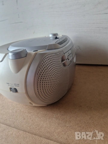 Philips AZ1027/12, снимка 5 - Радиокасетофони, транзистори - 53490975