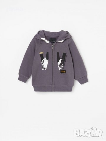 Бебе суичър Reserved 