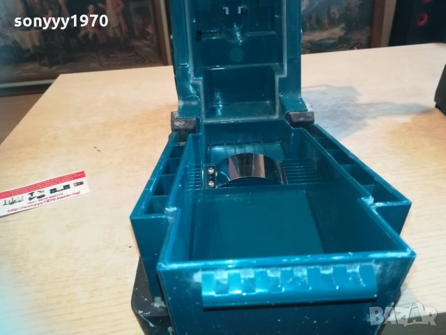 makita profi radio-с батерия/зарядно-внос англия 1804210922, снимка 14 - Ресийвъри, усилватели, смесителни пултове - 32588958