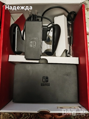 Nintendo Switch OLED - добро състояние, снимка 3 - Nintendo конзоли - 52764140