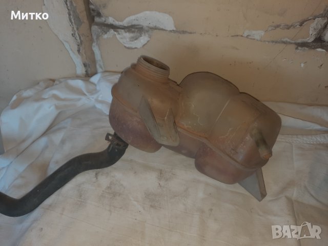 Разширителни съд за охладителната течност от Опел Астра Ф. F, снимка 2 - Части - 38446154