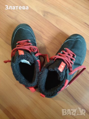 Отлични зимни обувки Quechua 36 номер непромокаеми, снимка 3 - Детски боти и ботуши - 43249257