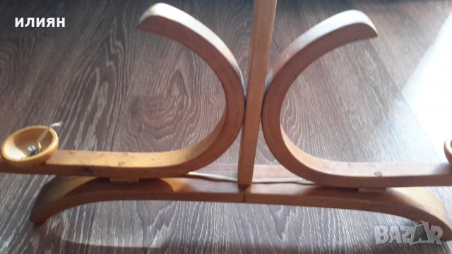 Дървена лампа със две крушки , снимка 2 - Лампи за таван - 33558941