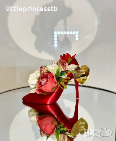 Подаръци за 8-ми март, елегантни обувки с цветя , снимка 2 - Изкуствени цветя - 53573246