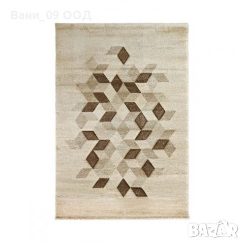 Кафяво-бежов килим 120х170см