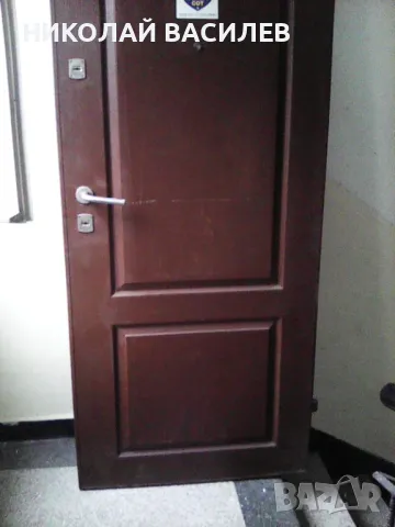 Блиндирана      врата  за    мазета  /  складове   -    с    2    каси    - 80  / 190    ., снимка 1