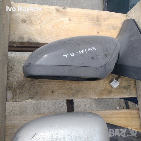 Suzuki Swift 2004г. Ляво огледало, снимка 2 - Части - 43283284