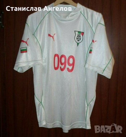 Търся - Купувам фланелки на България само от видовете на снимките, снимка 1 - Спортни дрехи, екипи - 31370499