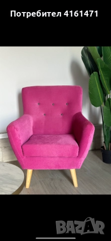 Нов уникален розов стол с декоративни копчета капитоне