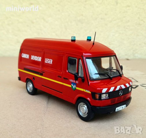 Mercedes-Benz L 308D CDL Camion Devidoir Leger 1989 - мащаб 1:43 на Hachette моделът е нов в блистер, снимка 2 - Колекции - 43214159