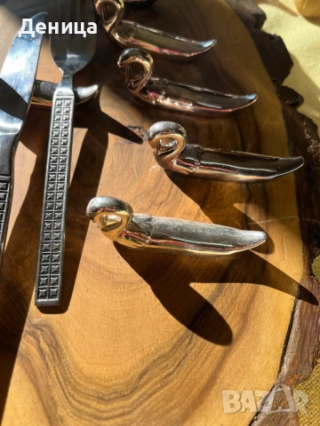 Елегантен  комплект от шест поставки за ножове във формата на лебеди Стилен винтидж аксесоар , снимка 3 - Аксесоари за кухня - 52717243