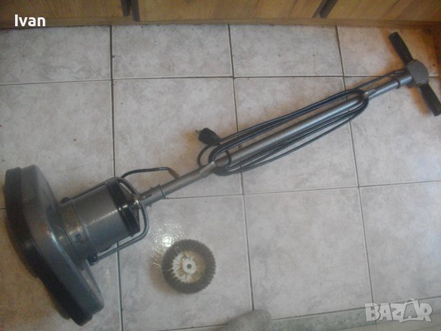 СССР/Руска Електрическа Машина За Полиране/ Почистване Паркет-Отлична-1966г-109см-8,0кг-3 Глави-ЭПМ2, снимка 11 - Полирмашини - 43466958