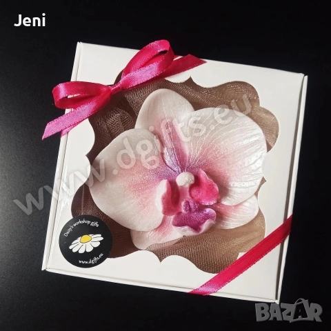 Орхидея премиум ароматен сапун в подаръчна кутия розова/тюркоаз/жълта