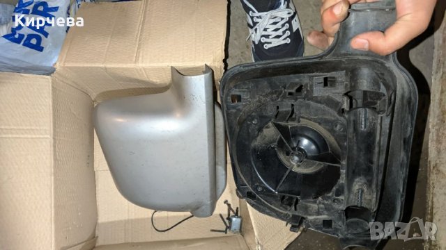 Ляво малко огледало за Рено Премиум 450, снимка 5 - Части - 33348376