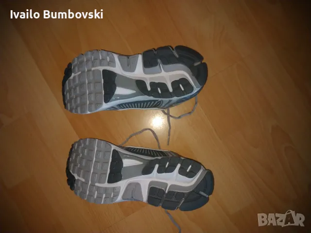 Маратонкa Nike Zoom Vomero 5, снимка 4 - Маратонки - 49021574