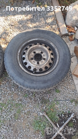 Джанти 2 бр. 13 ц. 3бр. Гуми 165С13, снимка 2 - Части - 51703327