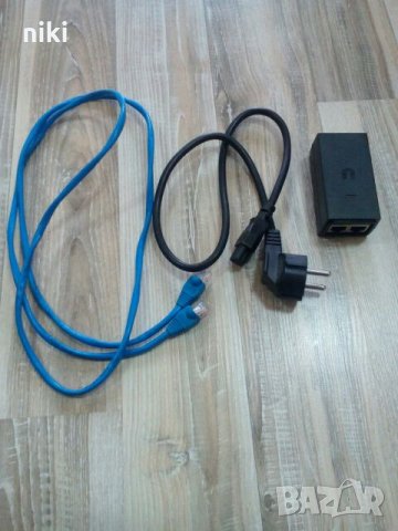 Зарядно и кабел за интернет, снимка 1 - Кабели и адаптери - 27595663