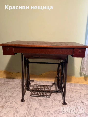 Стара шевна машина, снимка 9 - Антикварни и старинни предмети - 53059670