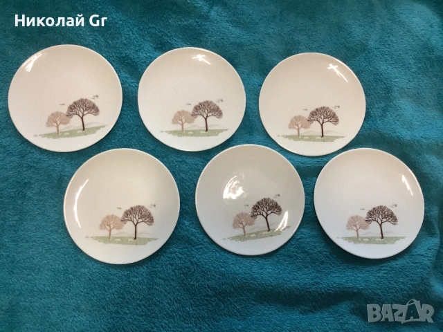 Порцеланови чинии производство Германия серия “Черна гора” 1960—70 години диаметър 11’5 см