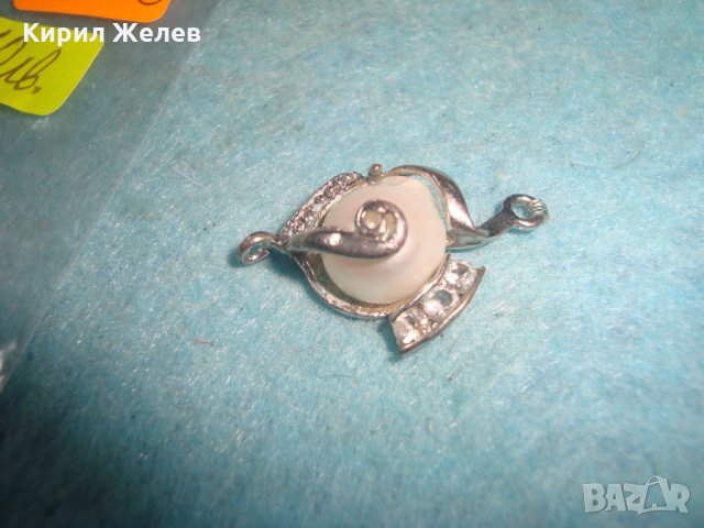 КРАСИВ ПЕРЛЕН СРЕБРИСТ СКЪПОЦЕНЕН ПЕНДАНТ МЕДАЛЬОН 23796, снимка 2 - Колиета, медальони, синджири - 35643876