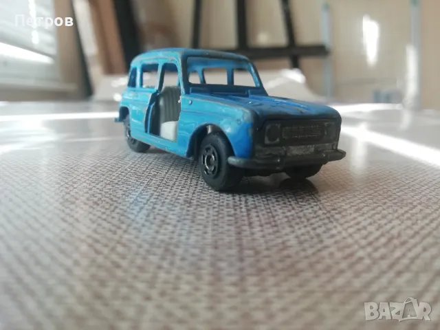 Метална количkа Renault 4, снимка 1 - Колекции - 47313938