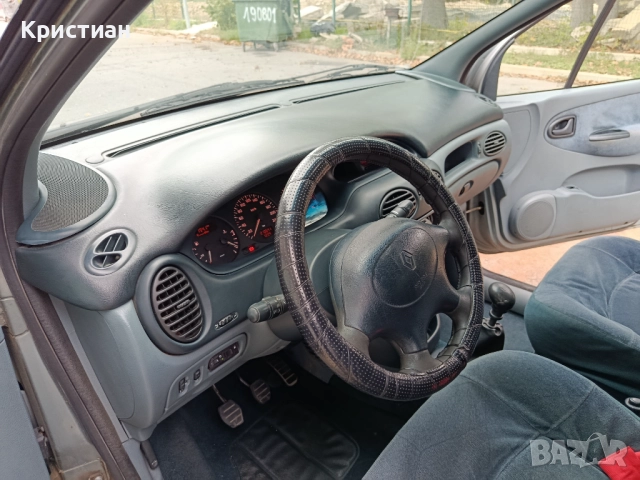 Renault megane scenic 1.6 Газ-бензин, снимка 15 - Автомобили и джипове - 52776964