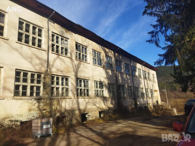 Продава Сграда с УПИ 5030 кв.м. в близост до к.к.Пампорово, снимка 5 - Хотели - 43981513