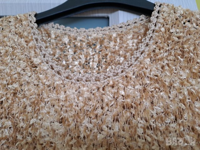 Дамски елек плетен от букле, снимка 3 - Елеци - 43006016