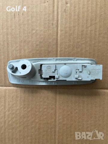Заден плафон Vw Golf 4 комби, снимка 2 - Части - 53572052