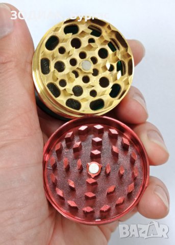 Нов Голям Стоманен ГРИНДЕР - 4 части, снимка 3 - Други - 28107145