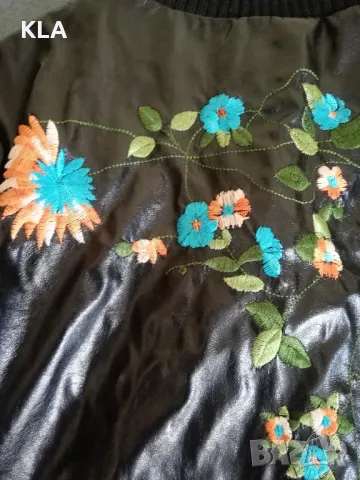 Красива жилетка, снимка 3 - Жилетки - 47733083