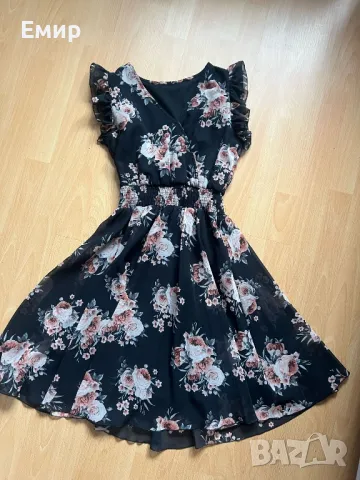 Рокля с цветя , снимка 2 - Рокли - 49817287