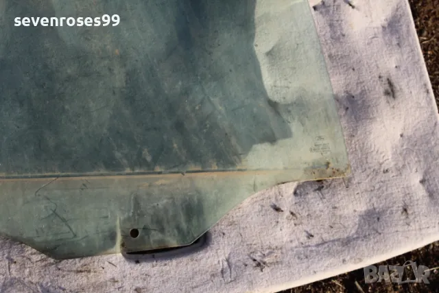 Стъкло задно дясно Форд Фокус 1 2001 4врати Ford Focus 1, снимка 5 - Части - 48580257