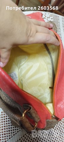 Дамска чанта!, снимка 2 - Чанти - 38032121