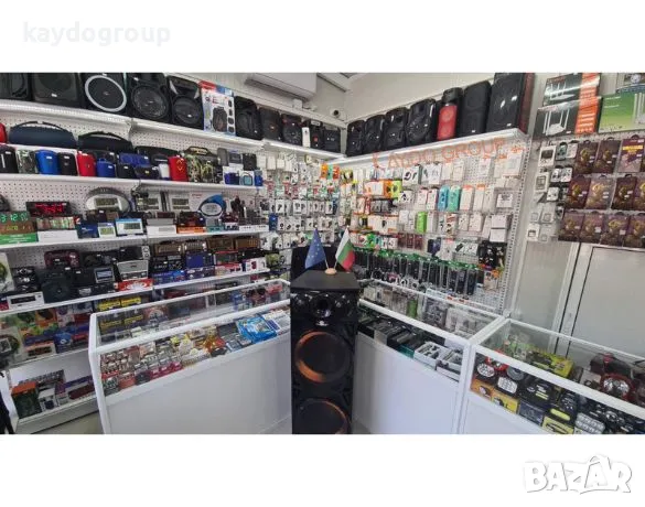 Метални стелажи с перфо гръб, за куки, и рафтове, за аксесоари, R-9016 бял, снимка 3 - Стелажи и щандове - 47877247