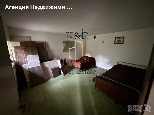 Двуетажна къща в с. Дряновец, снимка 2 - Къщи - 52077369