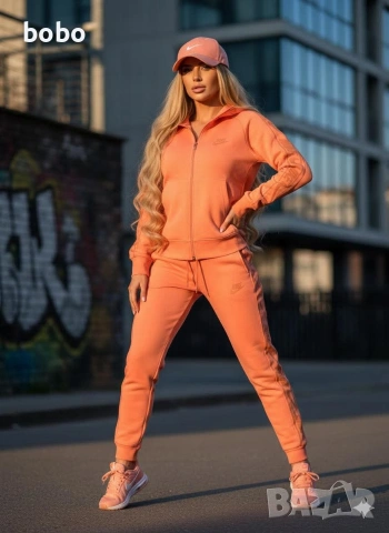 нови дамски екипи nike , снимка 2 - Спортни екипи - 53236157