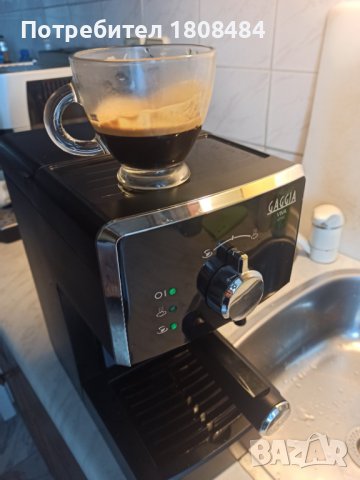 Кафе машина Гаджия Вива стил с ръкохватка с крема диск, работи перфектно и прави страхотно кафе, снимка 4 - Кафемашини - 39575898
