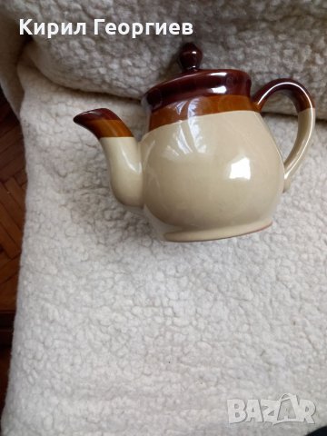 Красив керамичен  чайник 