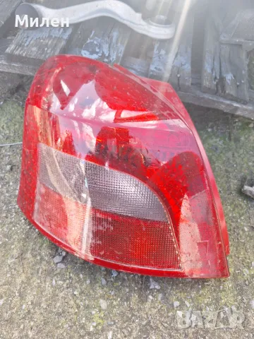 Ляв Стоп За Тойота Ярис от 2005-2011 Година Toyota Yaris , снимка 3 - Части - 48599059